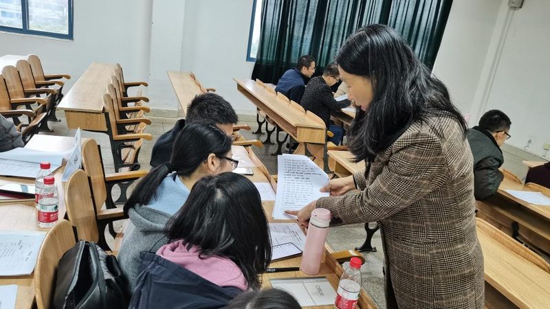 教师资格证培训课程，如何避开误区，精准选择？**